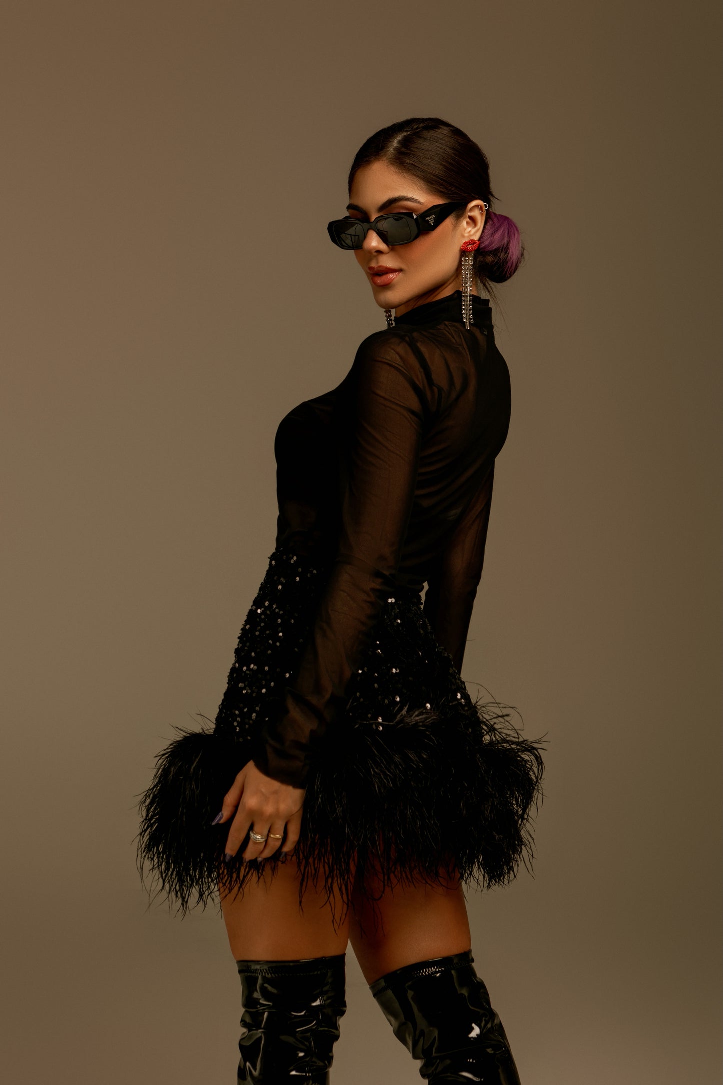 Blusa de tule e gola